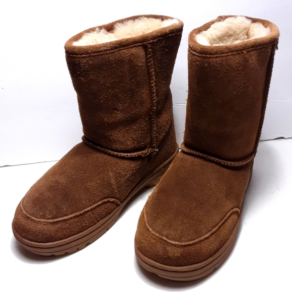 BearPaw Other - ❤❤❤BEARPAW BOOTS SIZE 4❤❤❤
